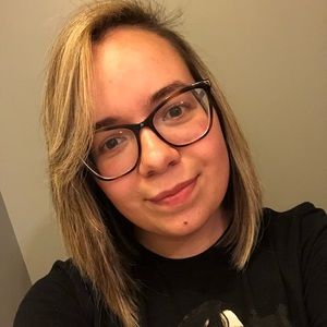 Meet your Posher, Nichole